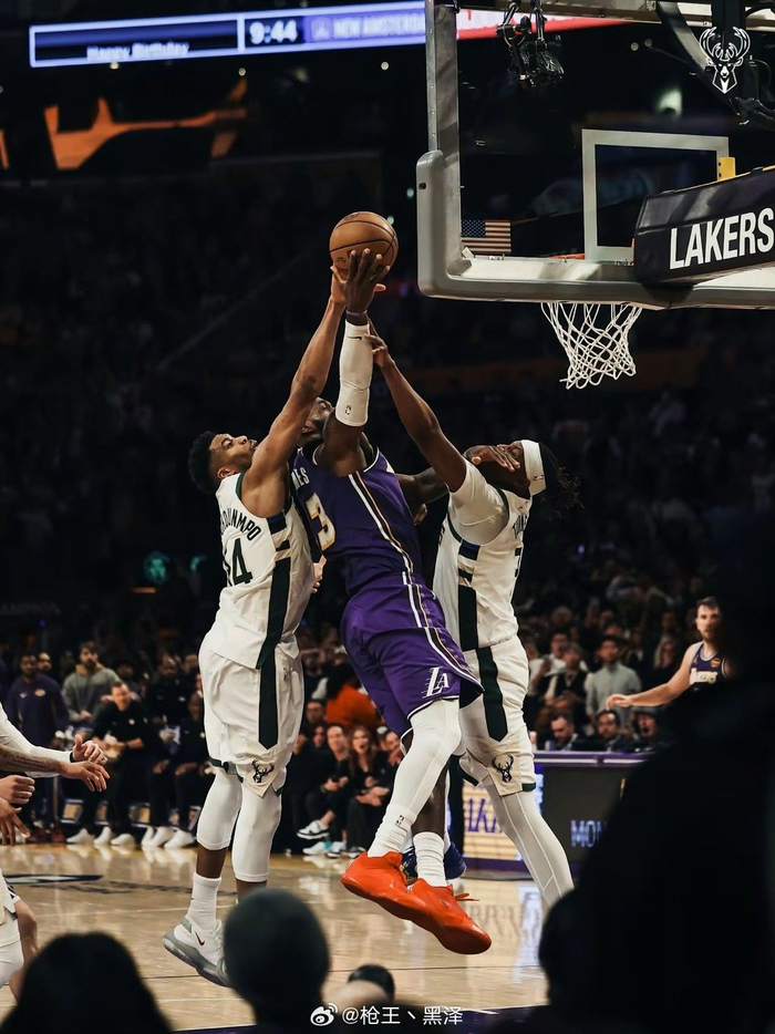 AYX SPORTS- 字母哥扣篮集锦高清 