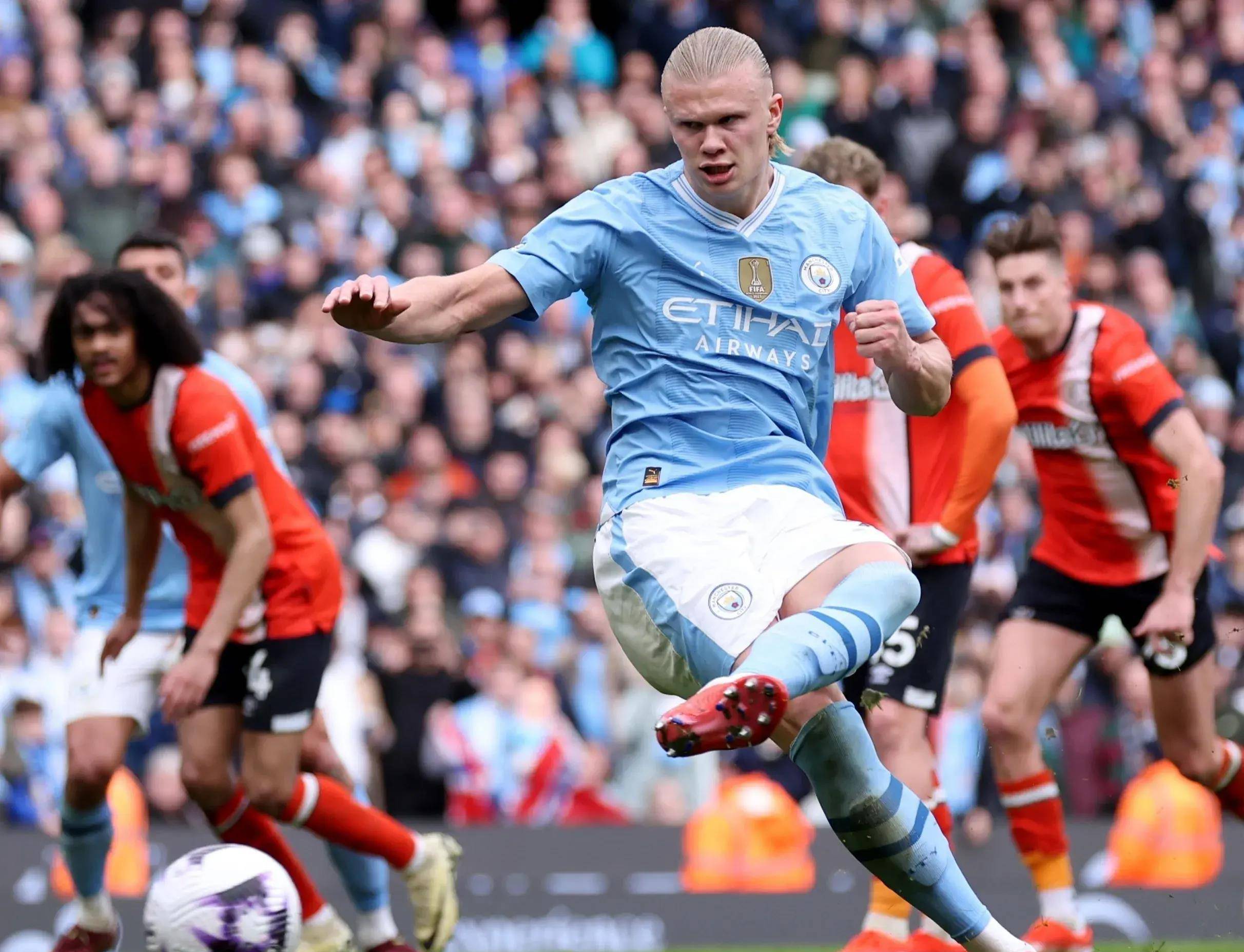 爱游戏体育-德布劳内爆冷击败加拿大队，爆冷引爆全场！的简单介绍