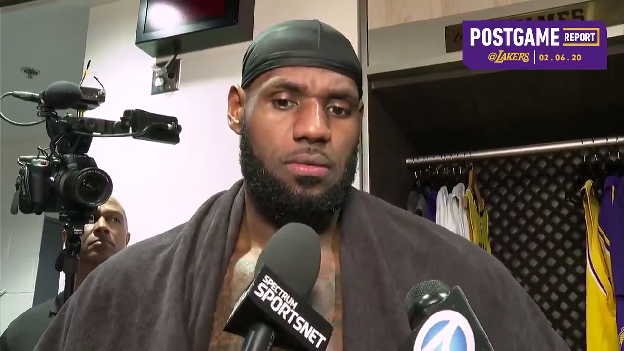 爱游戏-詹姆斯赛事官方发布战术调整新规，RNG争议不断！的简单介绍